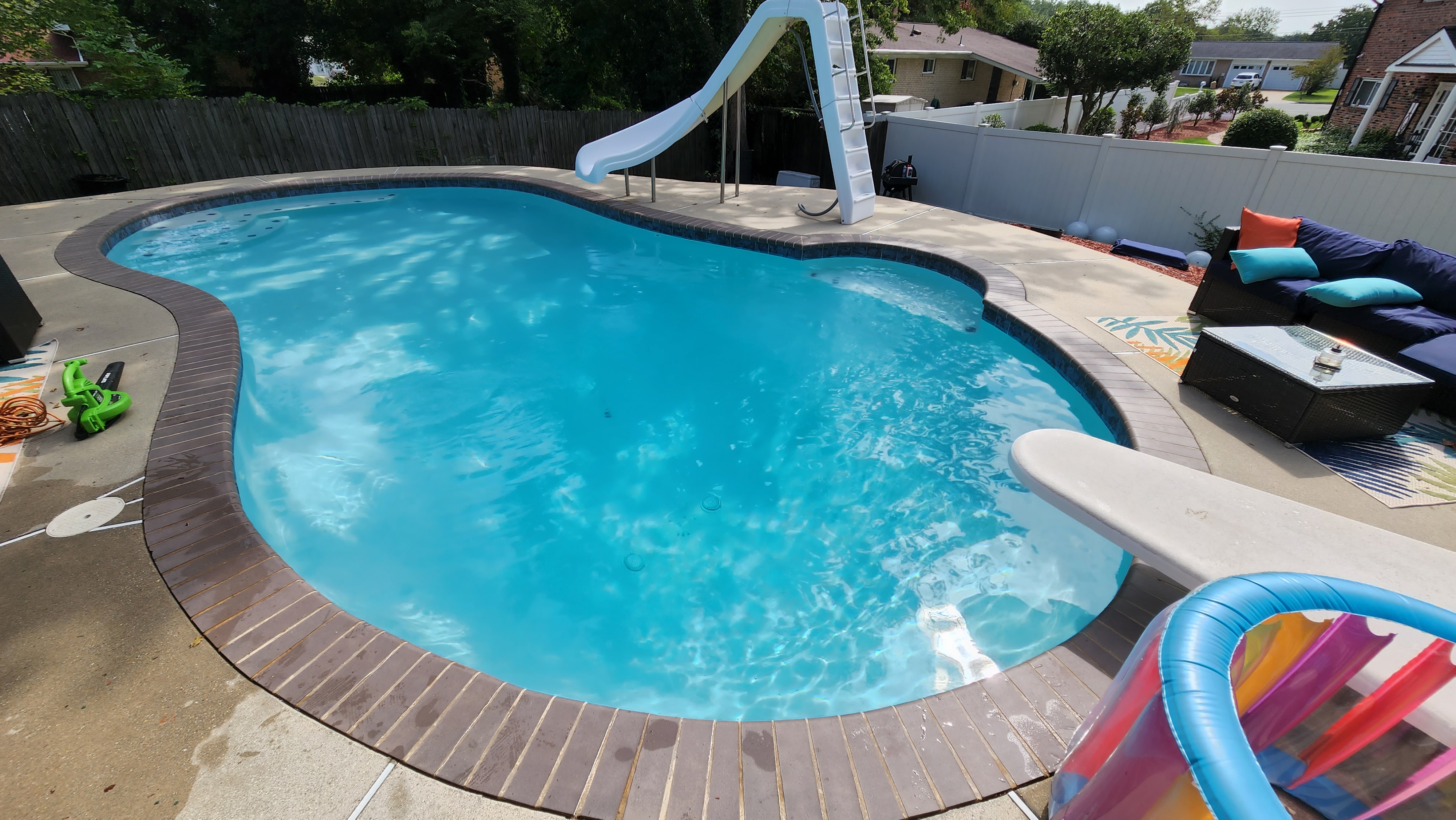 Pool maintenance specialist